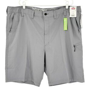 Wrangler Men UPF 40 Relaxed Fit Grey Field Utility Shorts 10" Inseam Size 46 NWT